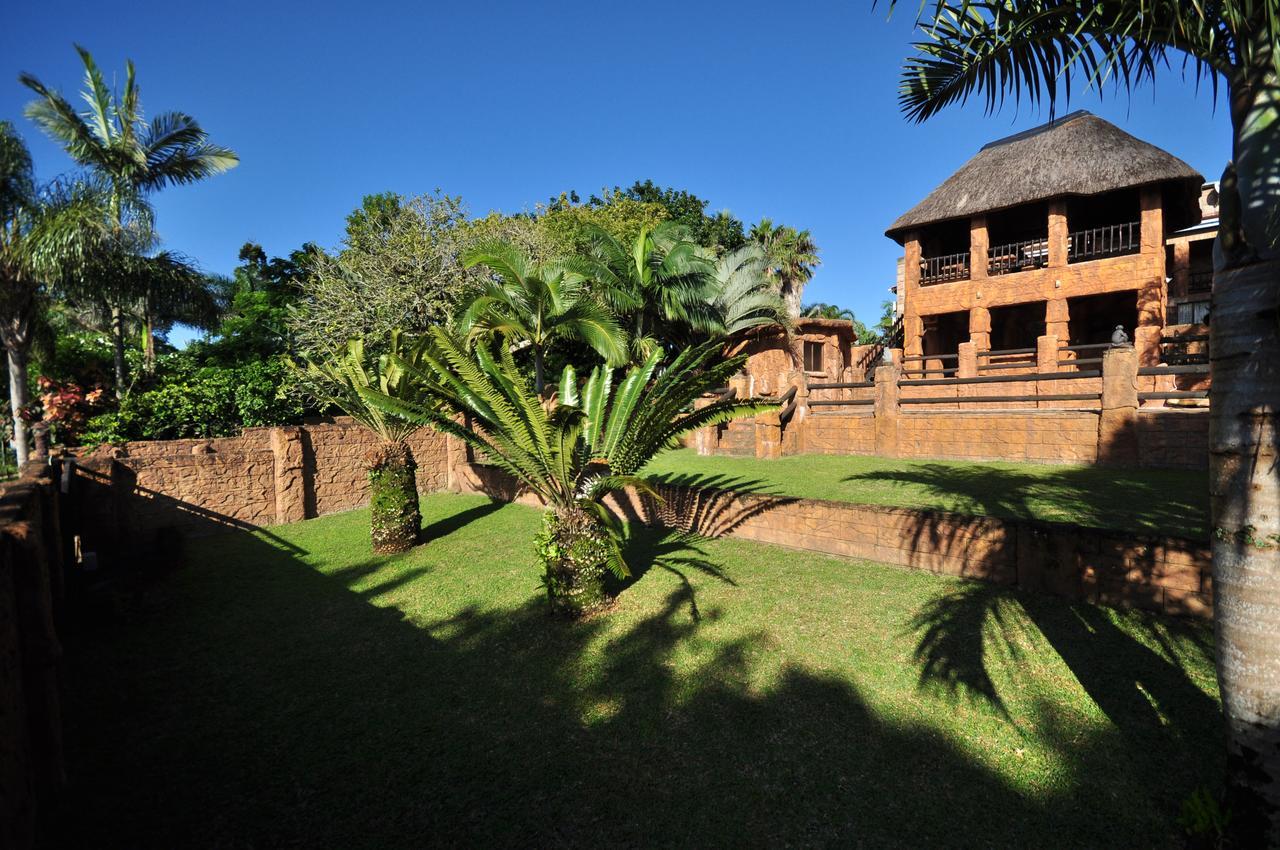 Oppi Rotse Guesthouse Saint Lucia Estuary Buitenkant foto